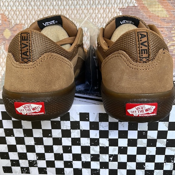 Vans WMNS Ave
Tobacco/Gum
VN0A5JIBLV9 
Sneakers - Picture 14 of 16